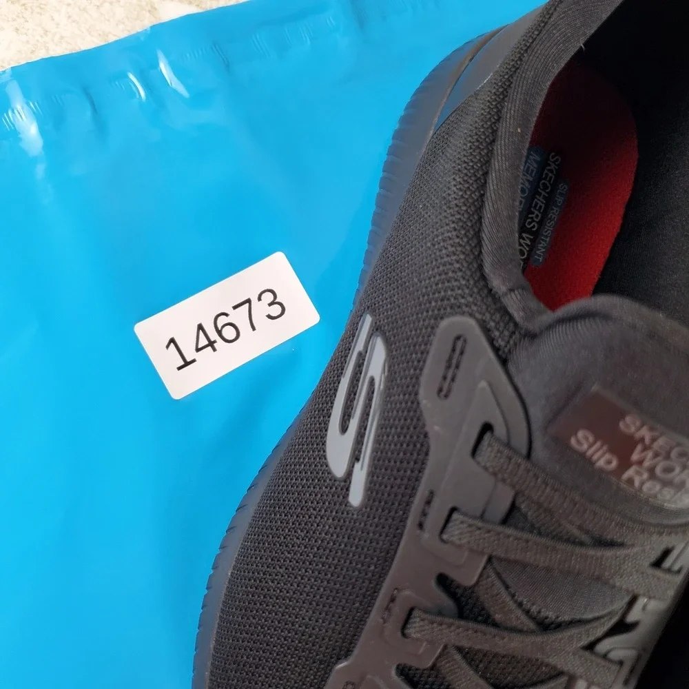 Skechers new without